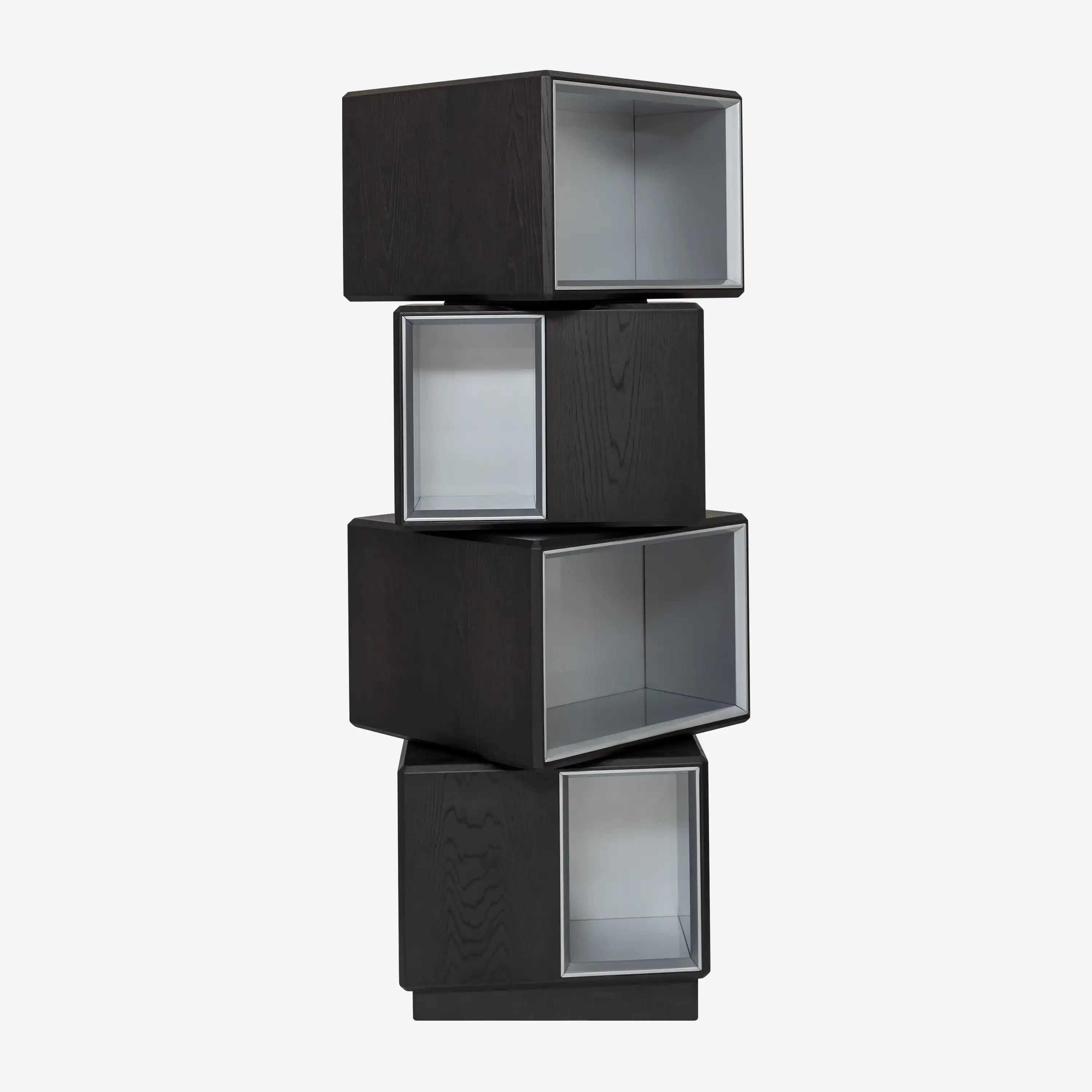 Alessia Cabinet